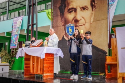 Liturgia conmemorativa del natalicio 208 de Don Bosco y Nuestros 22 años de Presencia Salesiana