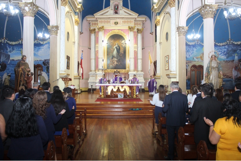 Colegios Salesianos participan de eucaristía celebrada en Catedral de Iquique