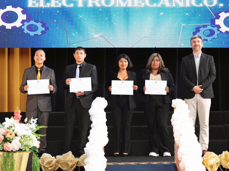 Ceremonia de Titulaci&oacute;n T&eacute;cnico-Profesional 2025